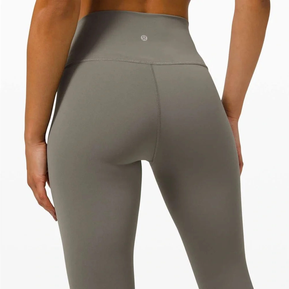 Lululemon Wunder Under High-Rise Luxtreme Leggings 25” - Picture 3 of 8